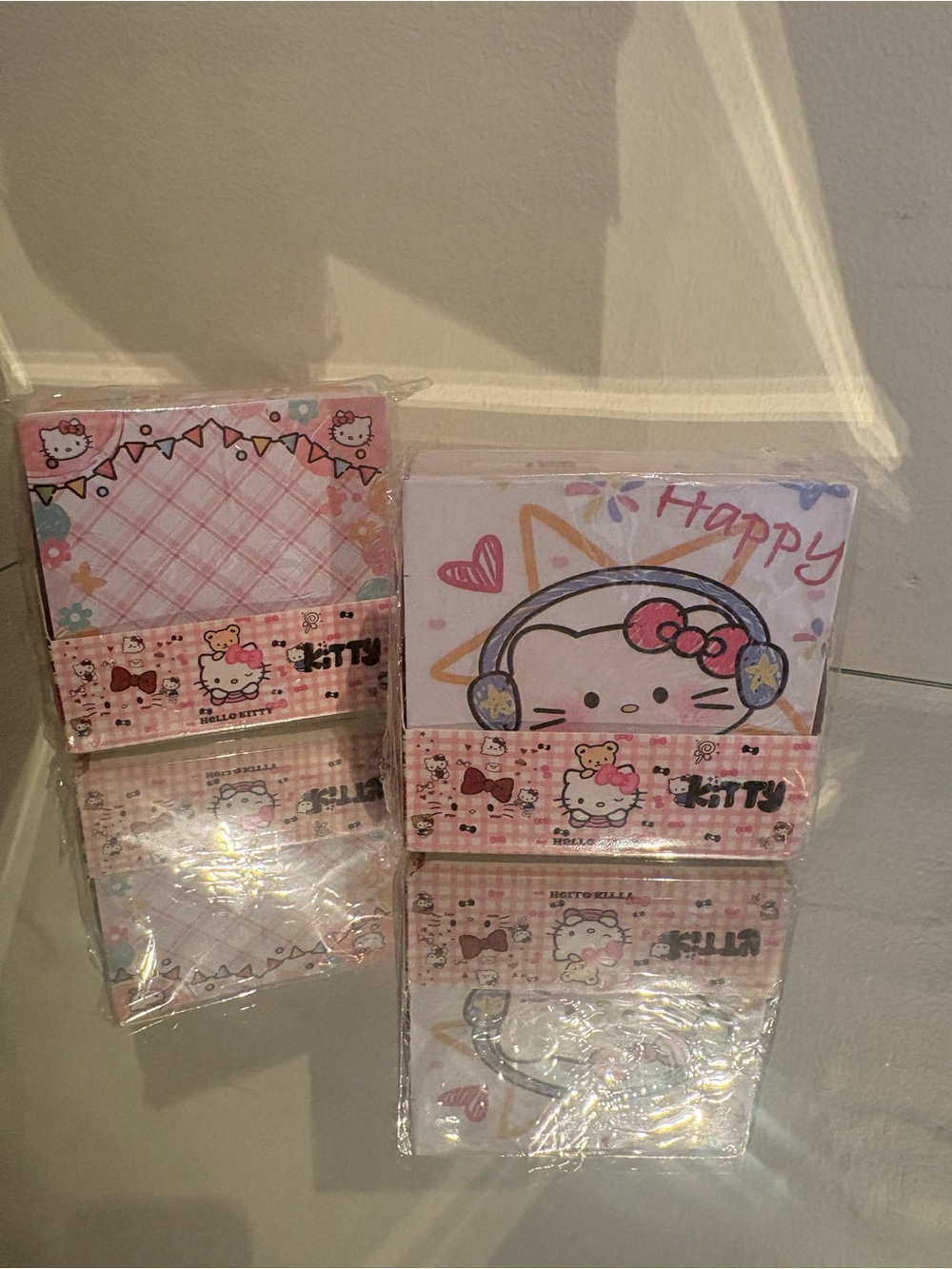 Hello kitty notepaper bundle